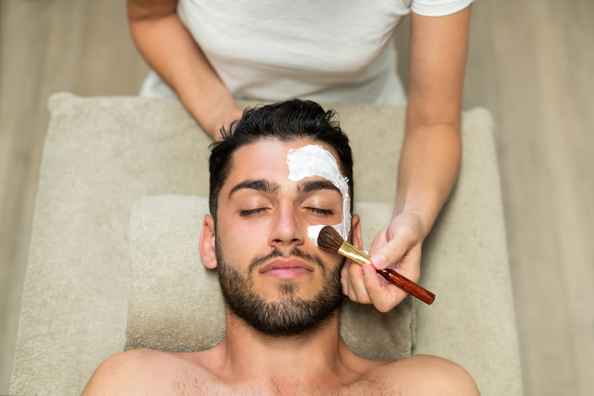 Free Mini Facials & Massages